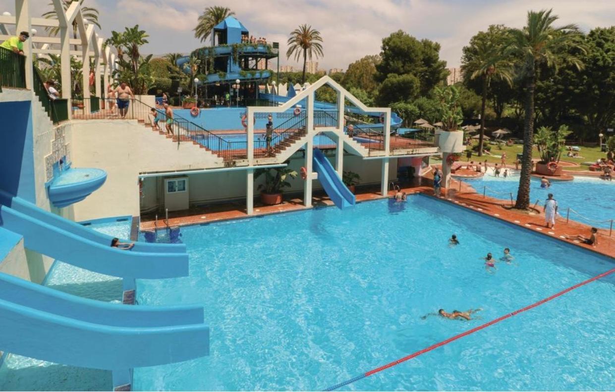 Apartamento Costa Del Sol 贝纳尔马德纳 外观 照片