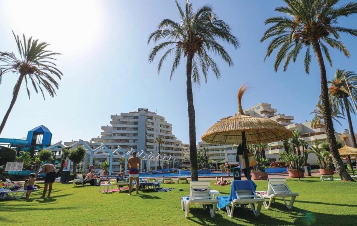 Apartamento Costa Del Sol 贝纳尔马德纳 外观 照片
